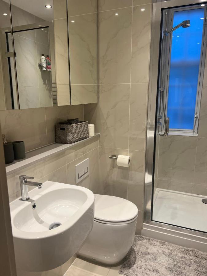 2 Bedroom Apartment Just Off Kings Road ロンドン エクステリア 写真